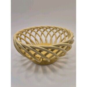 HOME Porcelain Pottery Open Weave Lattice Basket Bread Muffin Fruit Yellow Bowl